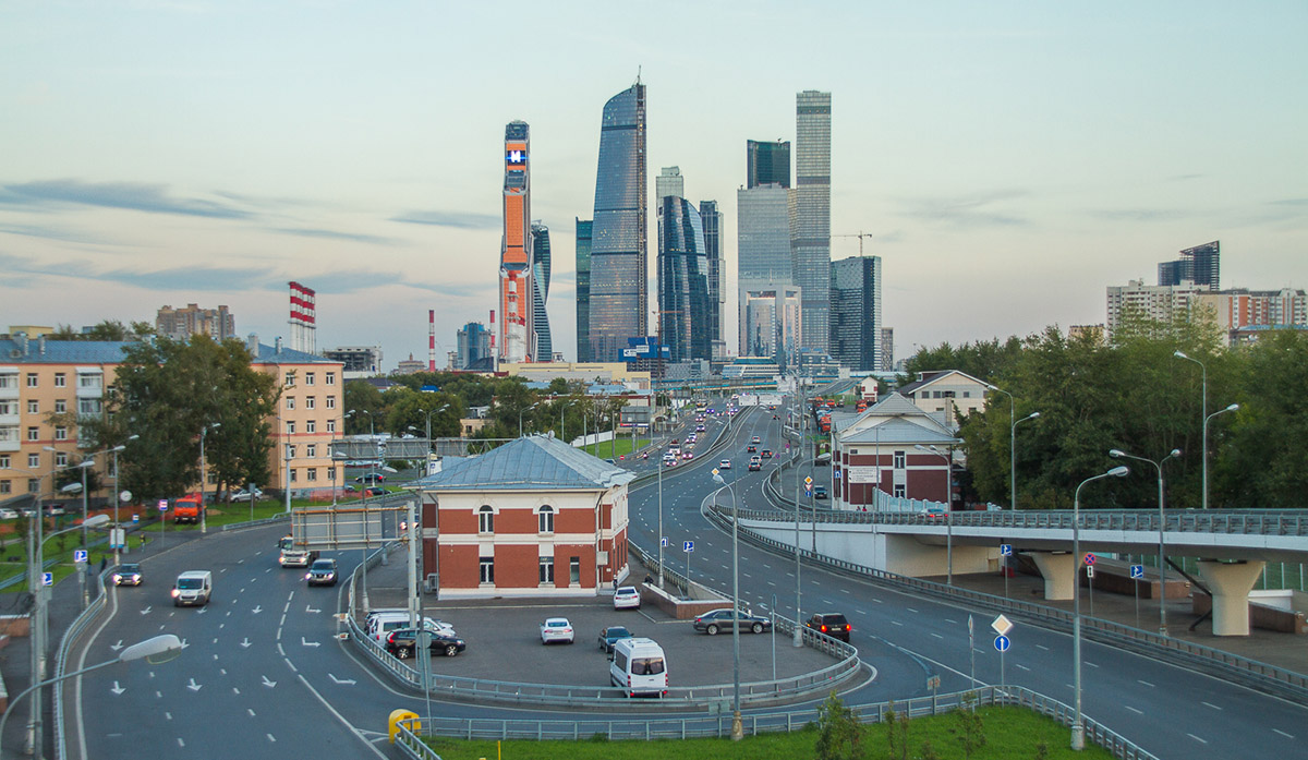 В каком построили москву
